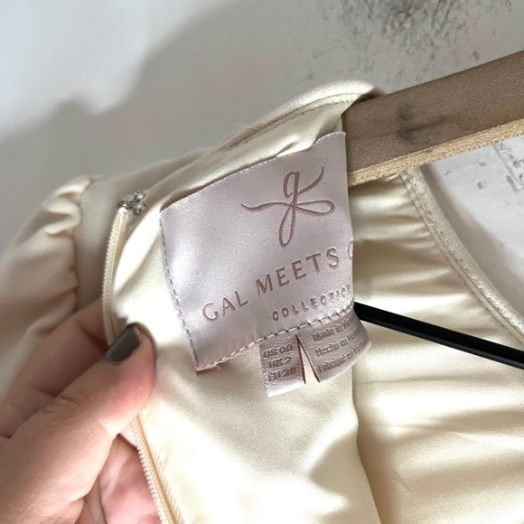 GAL MEETS GLAM Tallulah Dress in Size 00 - Picture 7 of 9